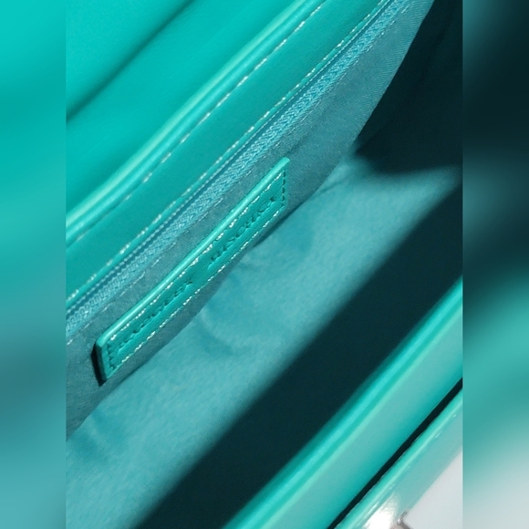 Badgley Mischka Turquoise Quilted Women's Bag - Picture 4 of 6